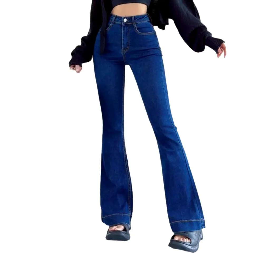 Bootcut stretchy jeans for women