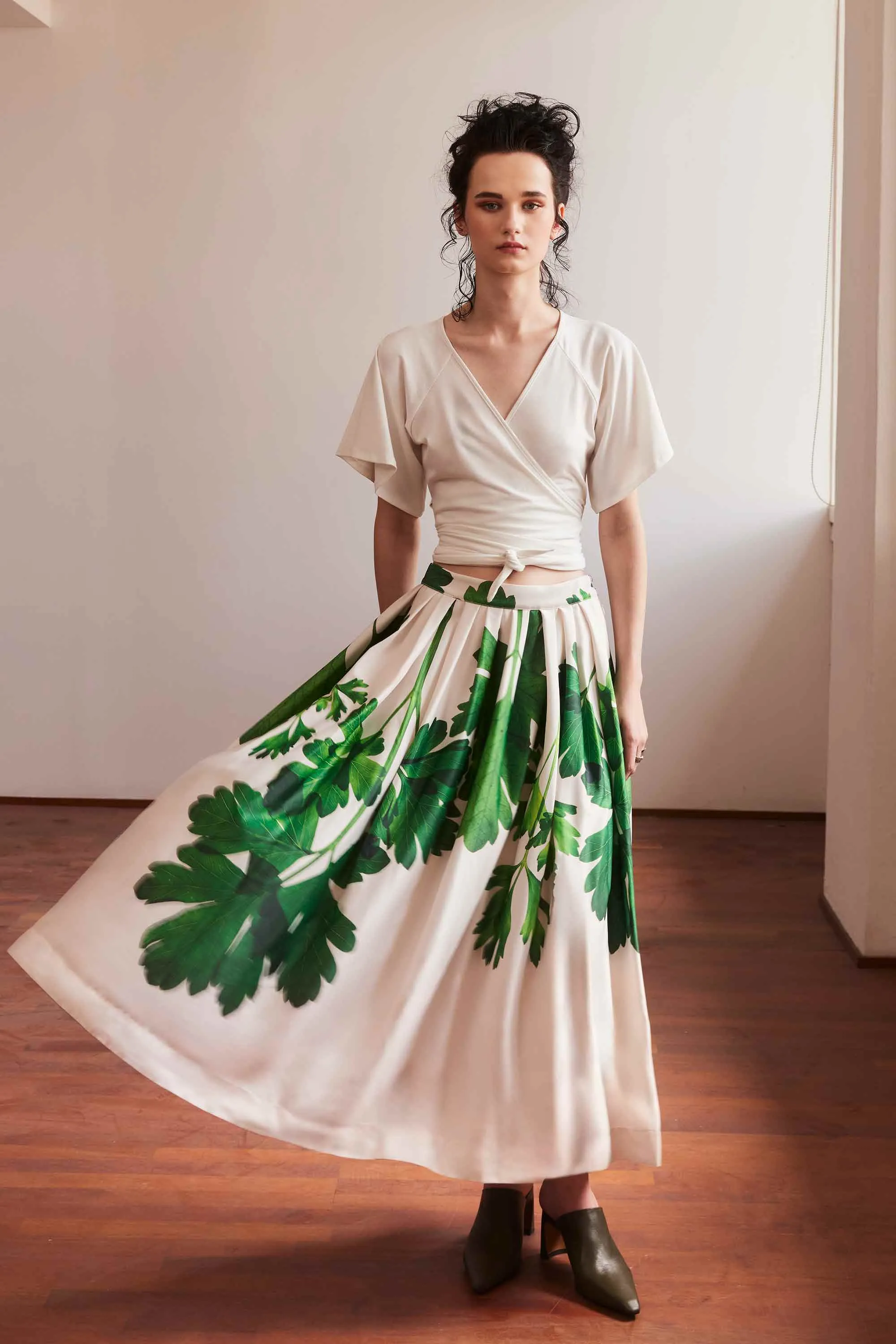 Dual Box Pleat Maxi Skirt (Ecru Coriander)