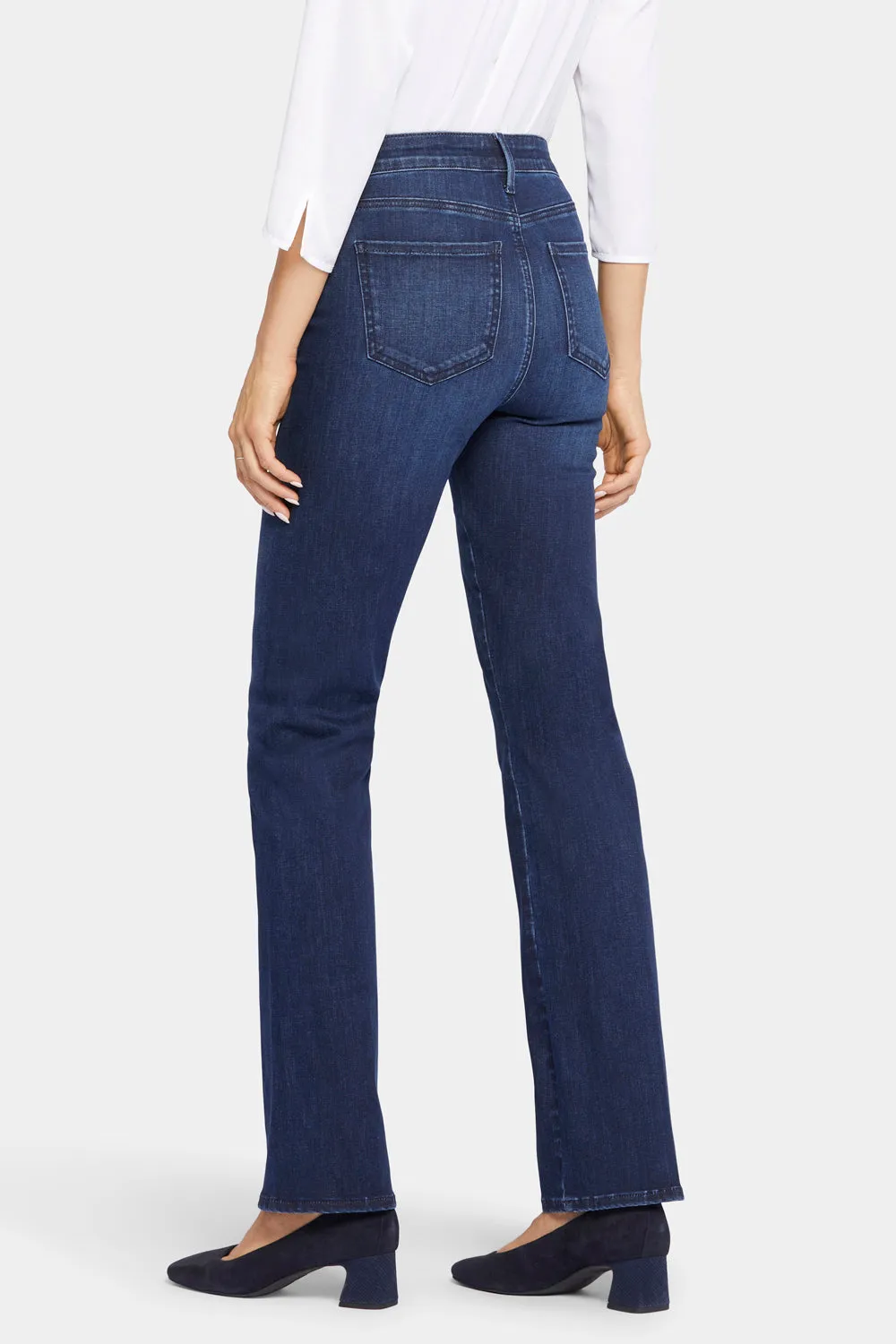 Le Silhouette Slim Bootcut Jeans In Petite - Marvelous