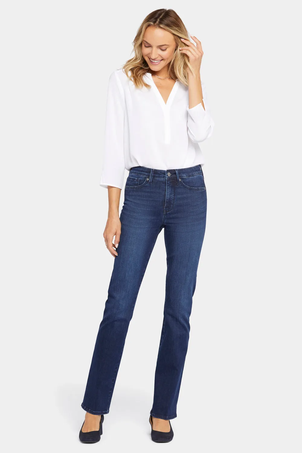 Le Silhouette Slim Bootcut Jeans In Petite - Marvelous